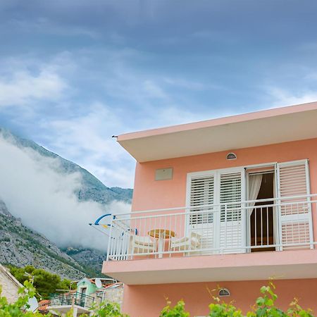 Baska Voda Apartments - Steps From The Beach, Free Parking, Central Location 外观 照片