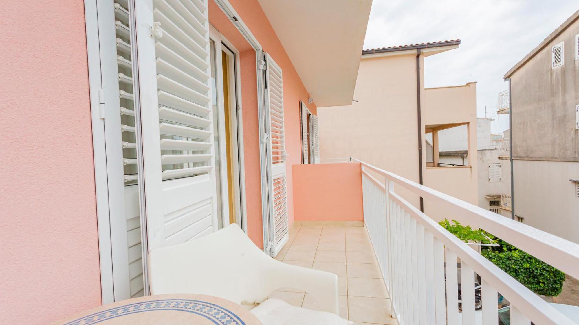 Baska Voda Apartments - Steps From The Beach, Free Parking, Central Location 外观 照片