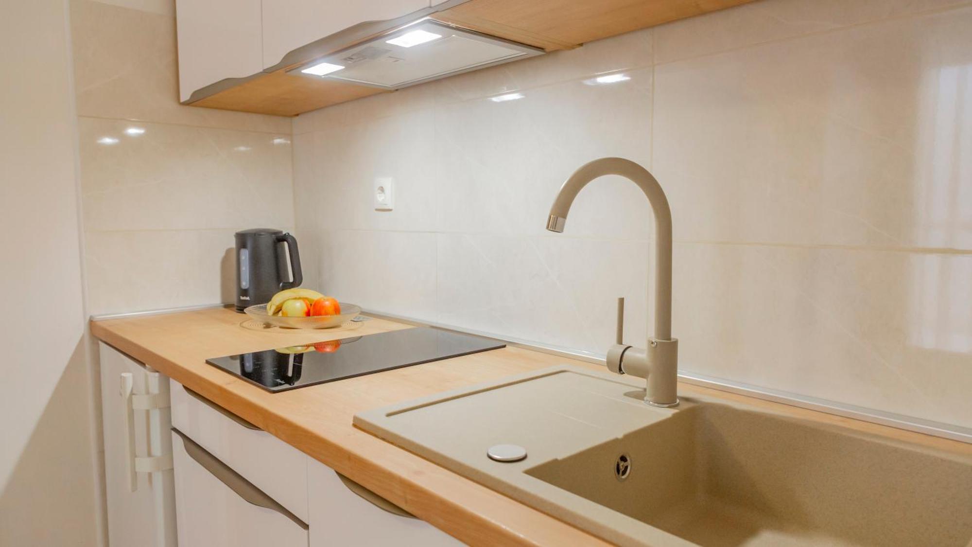Baska Voda Apartments - Steps From The Beach, Free Parking, Central Location 外观 照片