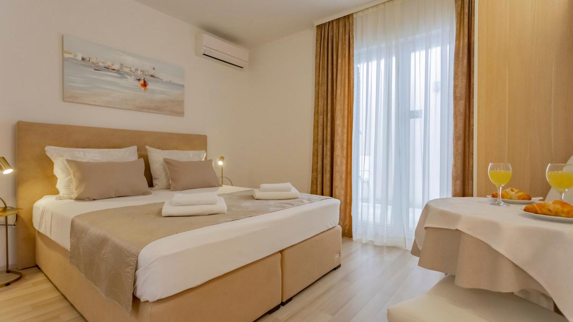 Baska Voda Apartments - Steps From The Beach, Free Parking, Central Location 外观 照片