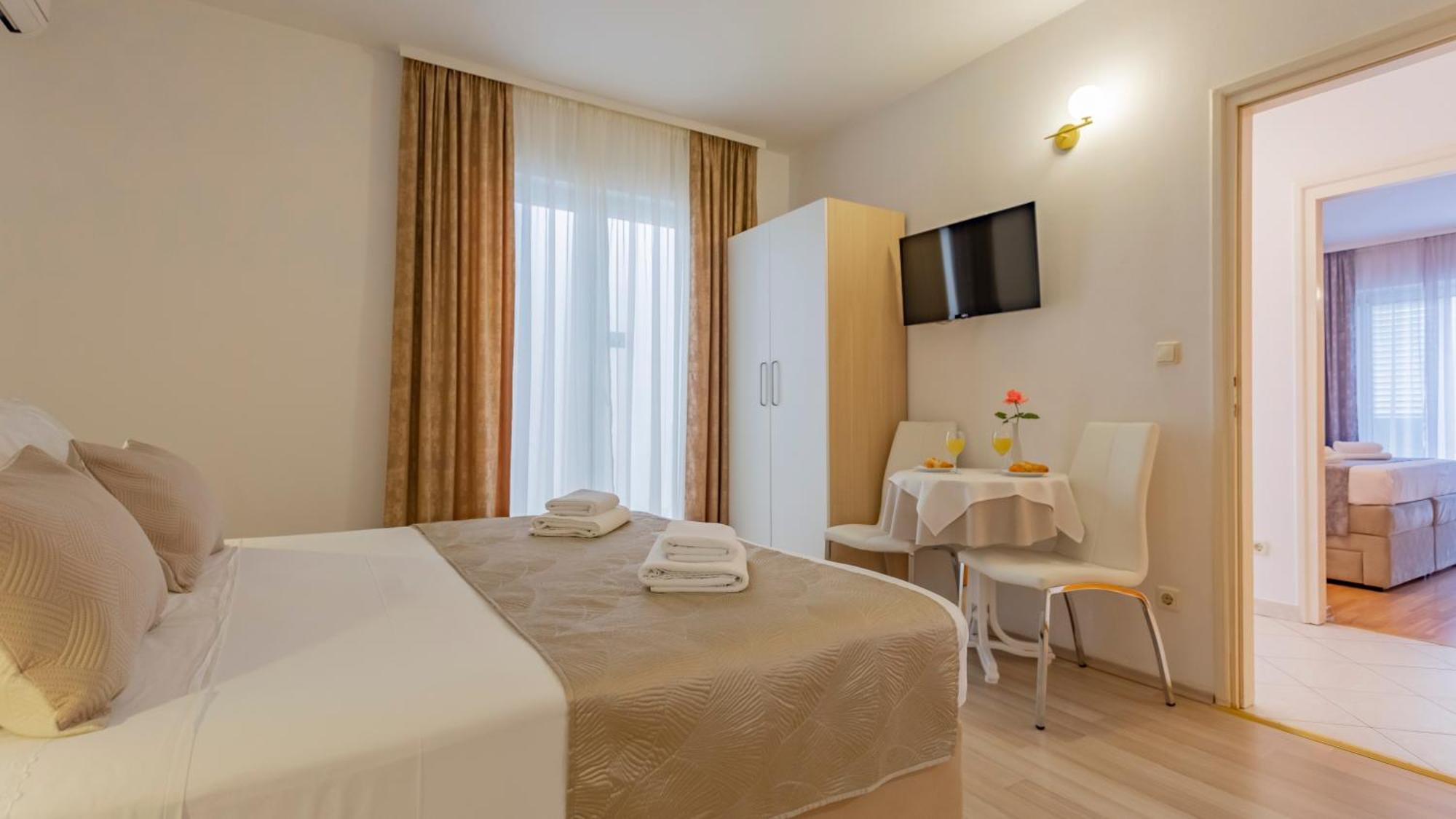 Baska Voda Apartments - Steps From The Beach, Free Parking, Central Location 外观 照片
