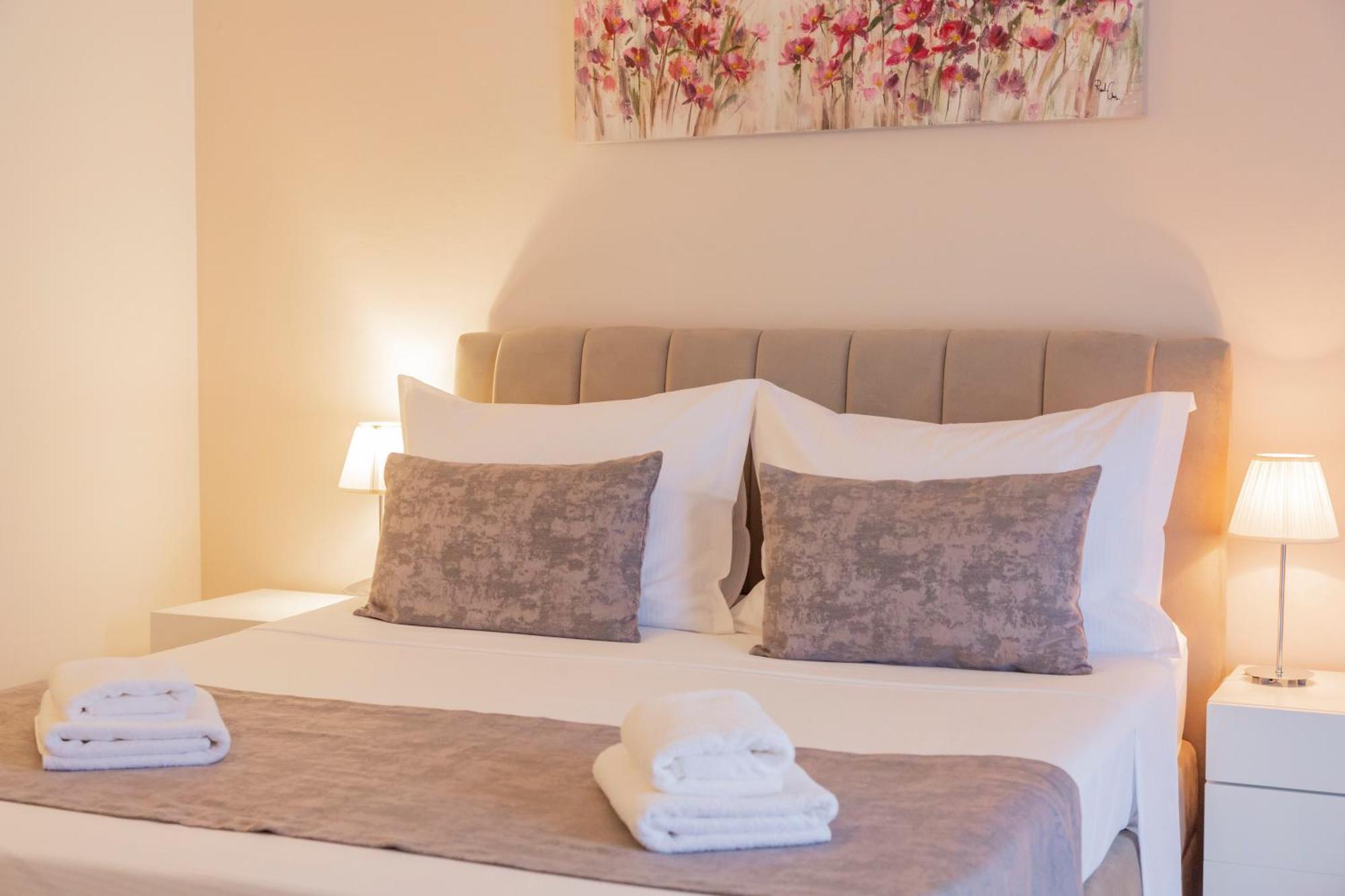 Baska Voda Apartments - Steps From The Beach, Free Parking, Central Location 外观 照片
